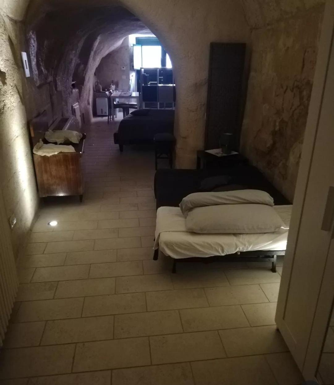 La Grotta Di Lulu Apartment Matera Bagian luar foto