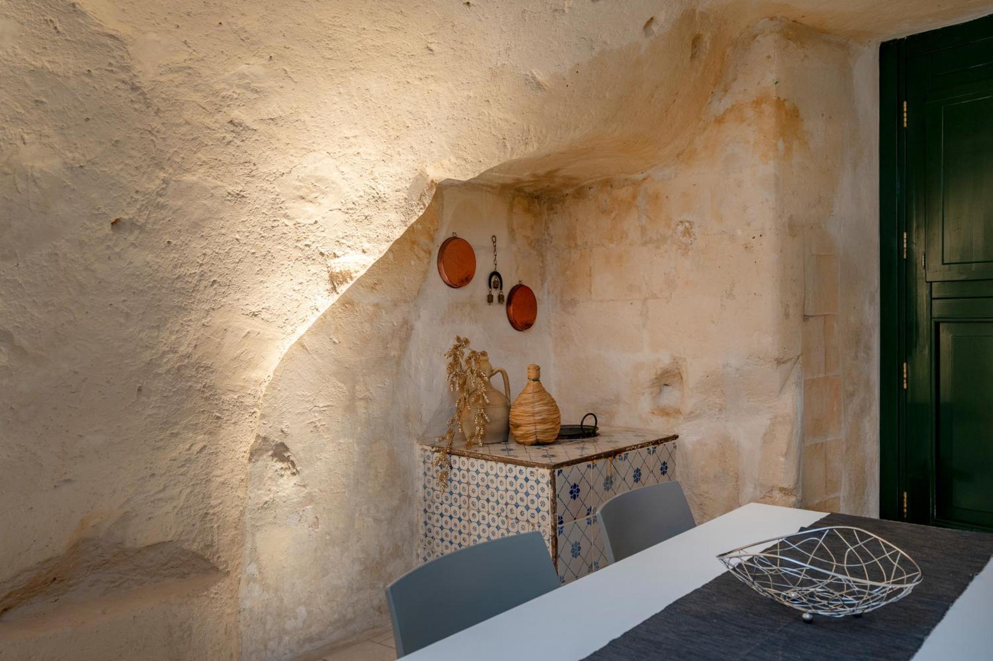 La Grotta Di Lulu Apartment Matera Bagian luar foto