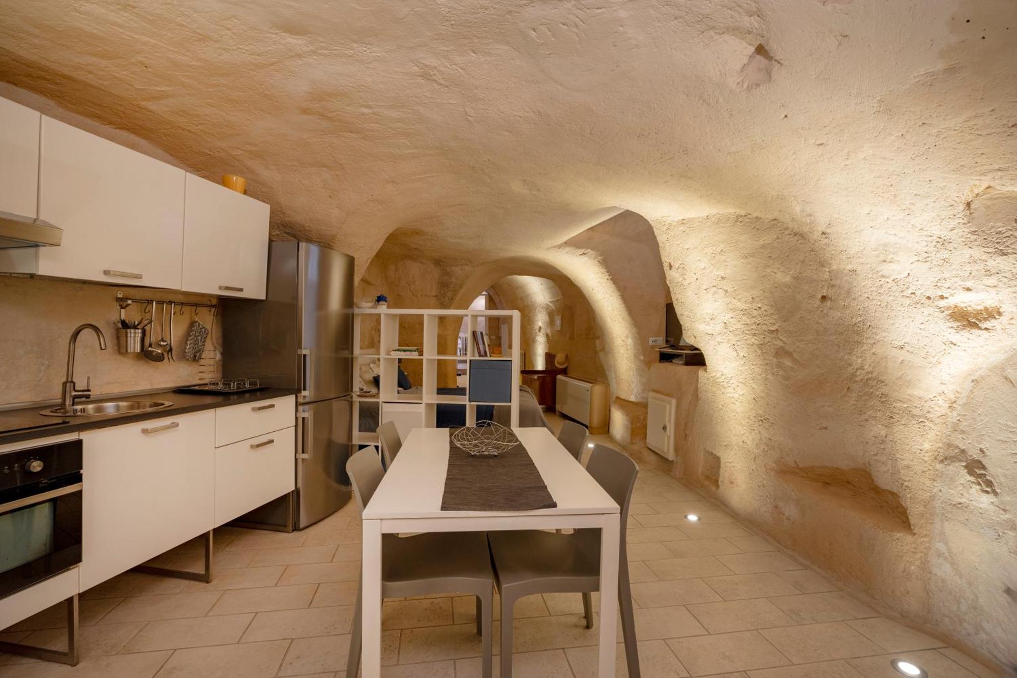 La Grotta Di Lulu Apartment Matera Bagian luar foto