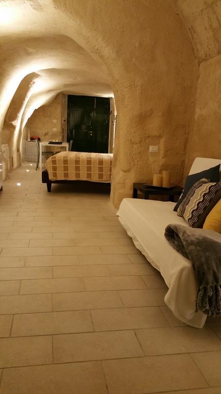 La Grotta Di Lulu Apartment Matera Bagian luar foto